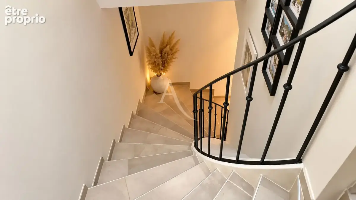 Villa 160m2 centre ville de manosque au calme piscine jardin garage parking privatif 5/6 places - photo 8