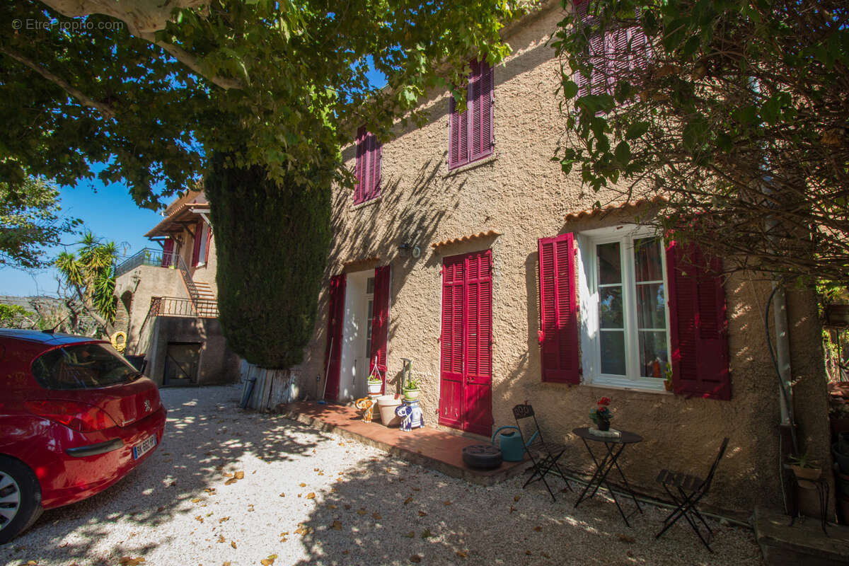 Maison à LA FARLEDE