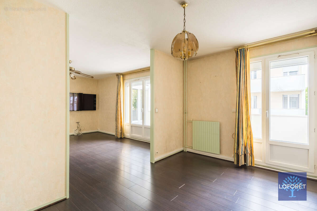 Appartement à BONDY