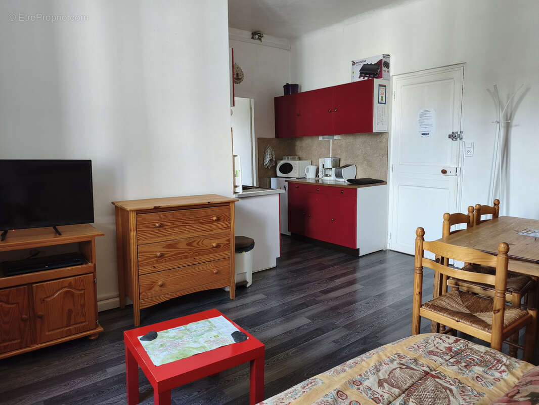 T2 de 32 m2 à fort potentiel dans une belle résidence avec une vue splendide - photo 4
