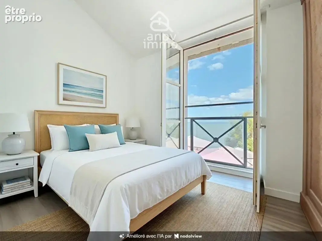 Appartement à LA FLOTTE