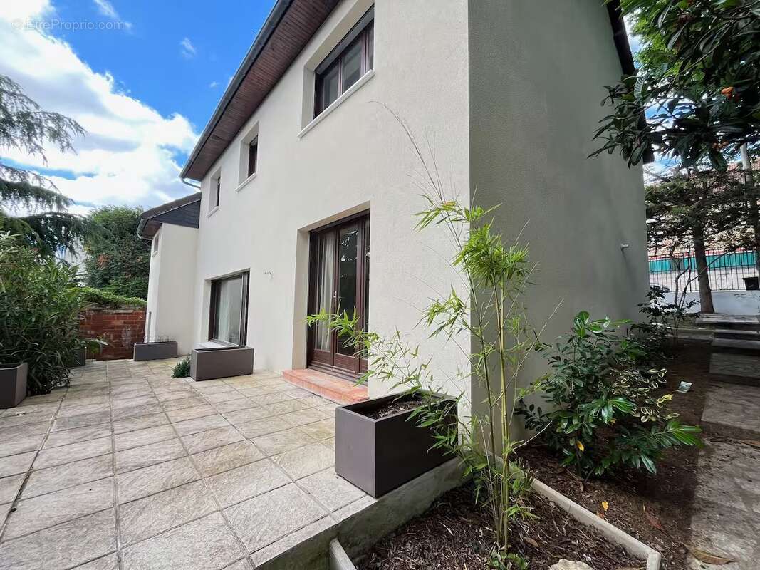 Maison à VITRY-SUR-SEINE
