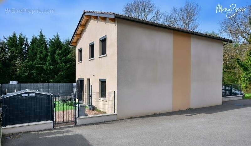 Maison à THURINS