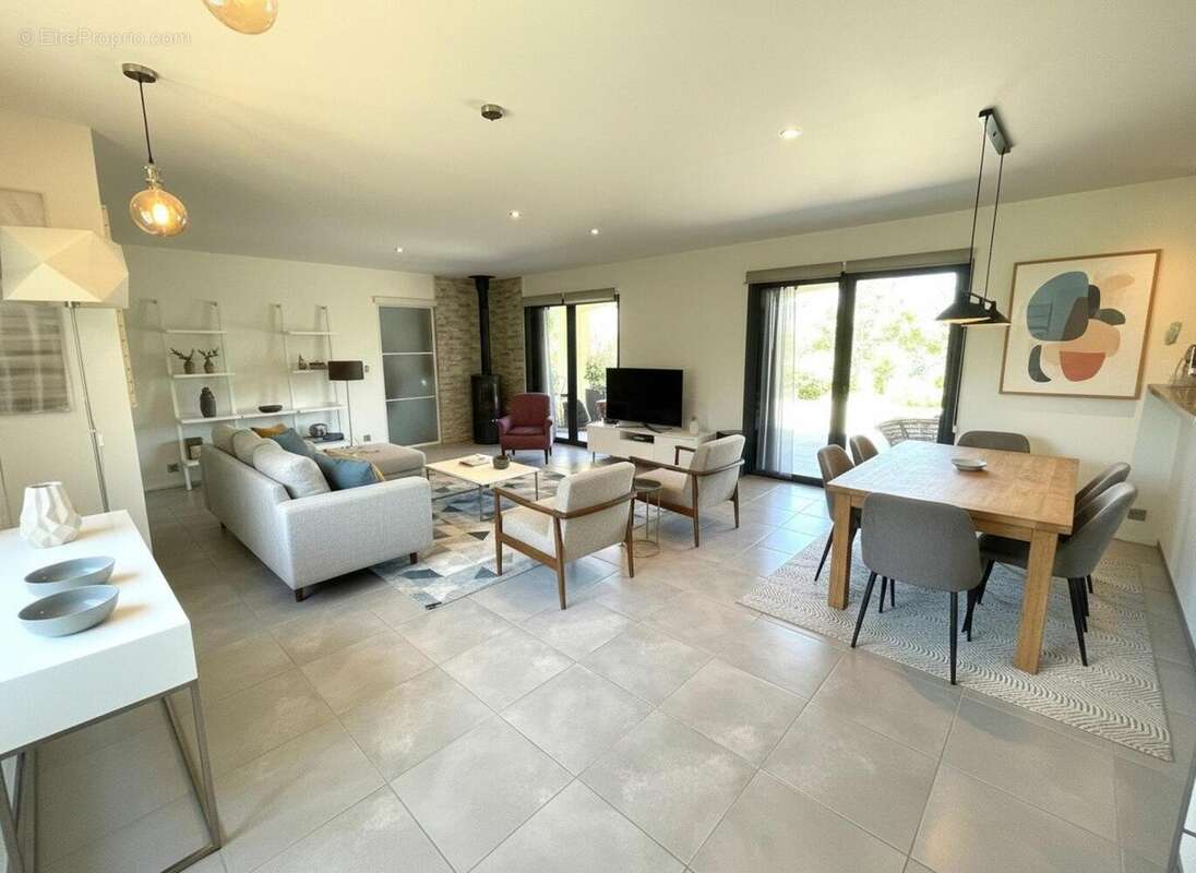 Maison 128 m² à Castelnau-Sur-Gupie  - photo 6