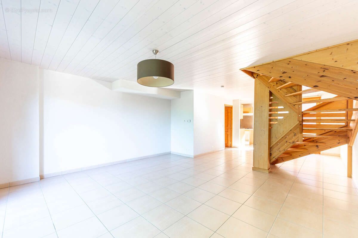 Appartement à VILLAZ