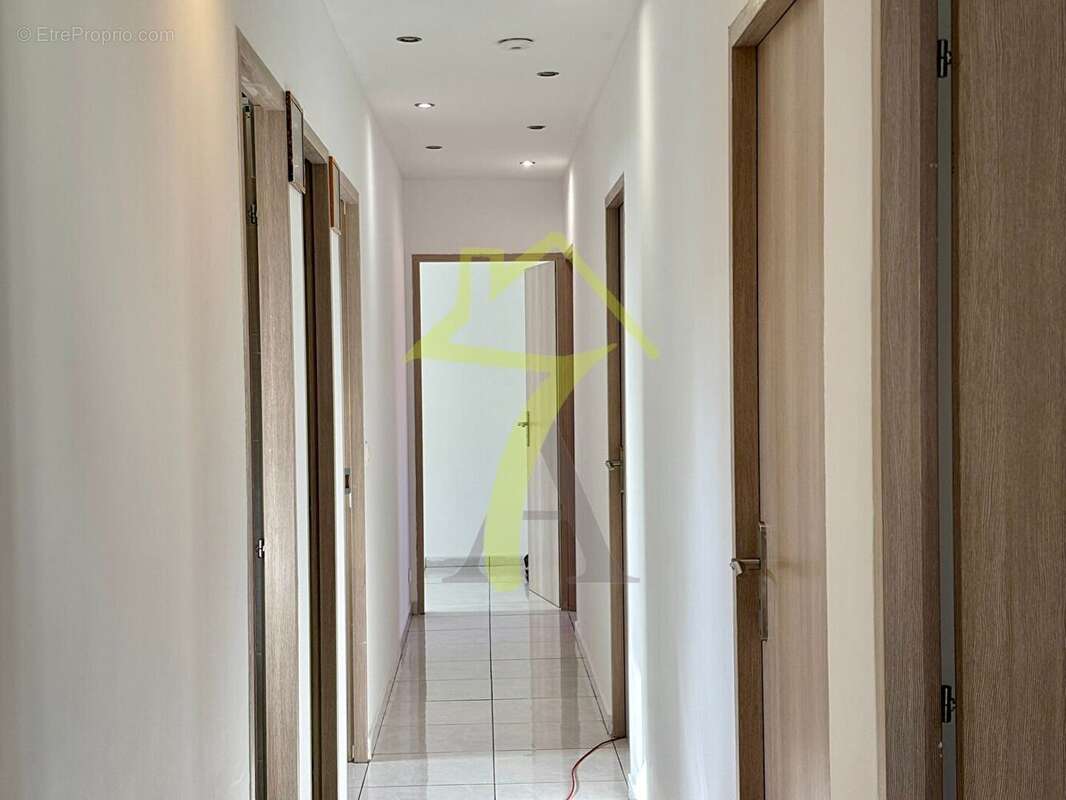 Maison à MARSEILLE-3E