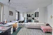 Appartement à LE CHAMBON-FEUGEROLLES