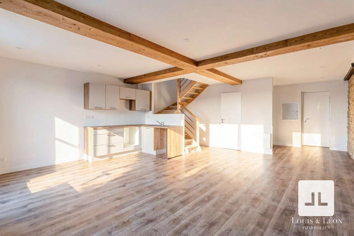 Appartement à LIERGUES