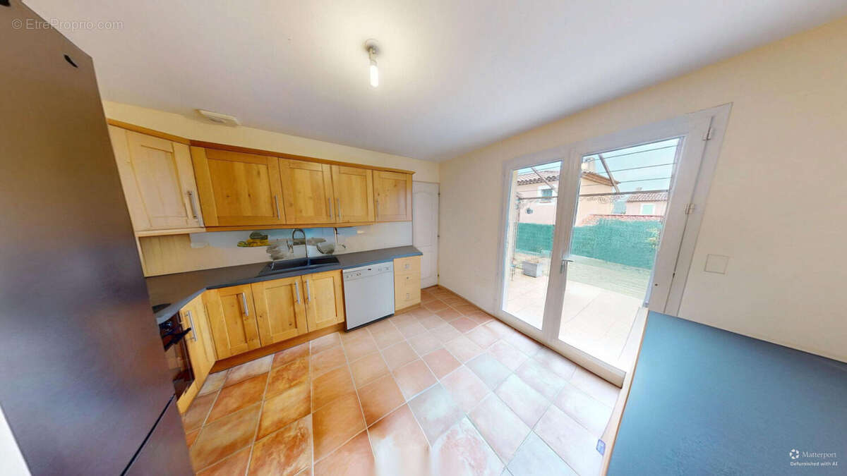 Maison La Fare Les Oliviers 4 pièce(s) 80 m2 / - photo 5