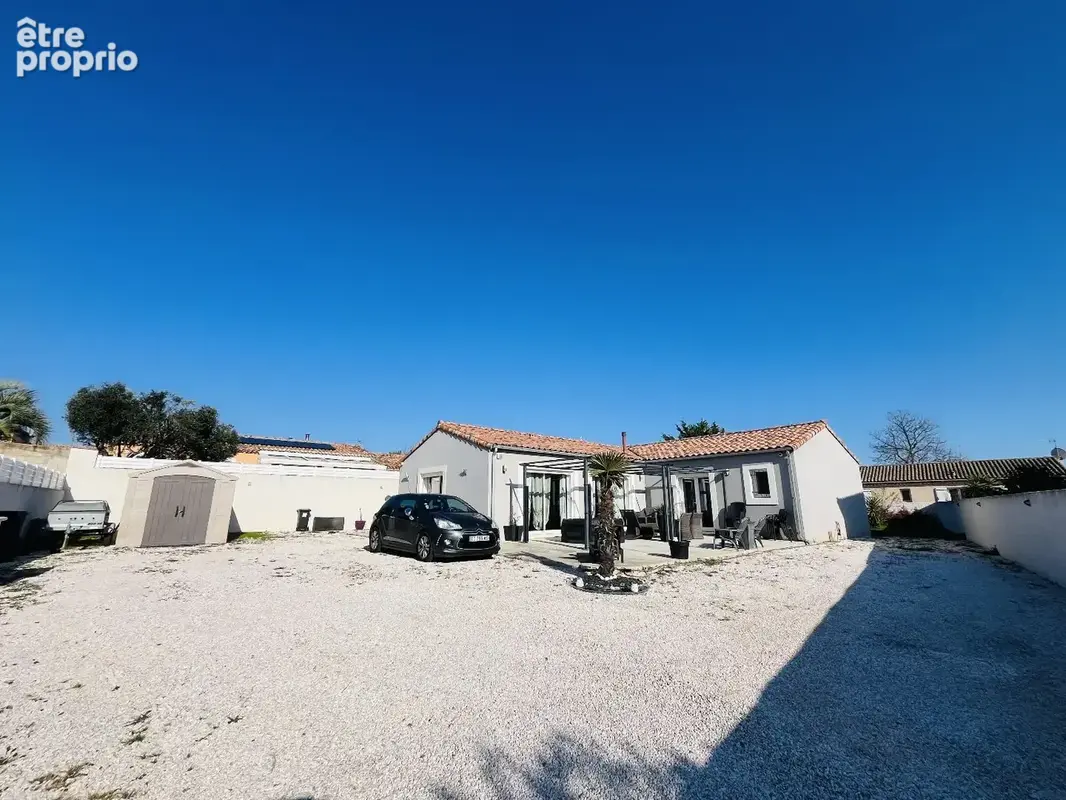 POMEROLS - Maison de plain-pied contemporaine sur parcelle de 926 m² - photo 10