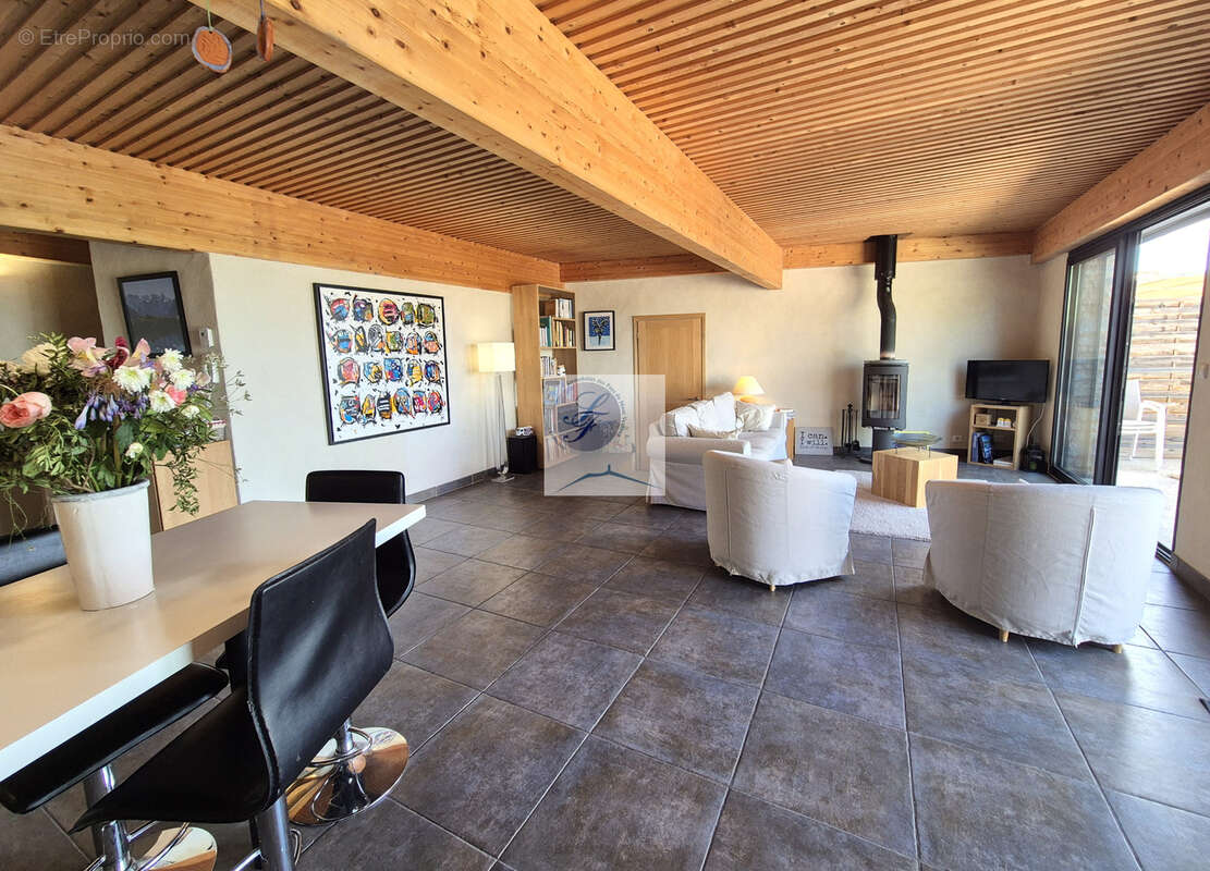 Bedoin, Mas 175m2 - 5 pièces -Terrain 3700m2, piscine - Vue exceptionnelle ! - photo 9