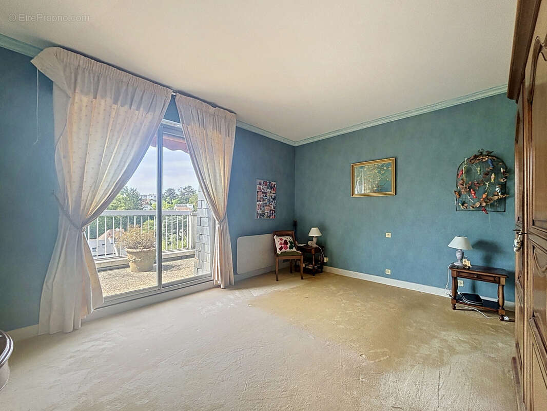 Appartement à SAINT-CYR-SUR-LOIRE