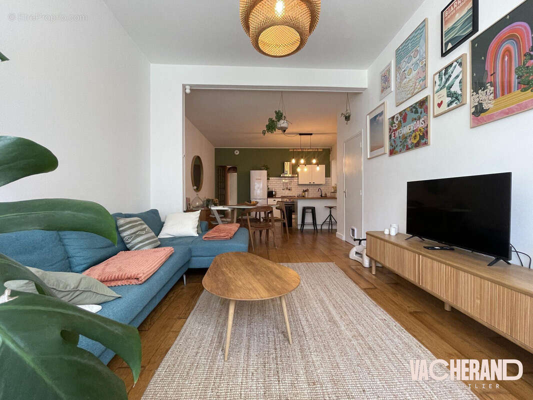 Appartement 68 m² à Lille  - photo 2