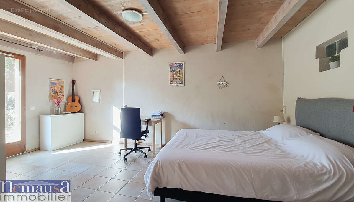 Maison à MONTFRIN