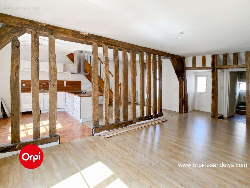 Maison et local commercial À Vendre - photo 12