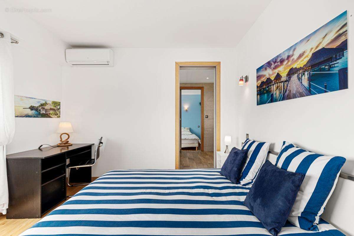 Appartement 4 pièces avec vue Port Vauban, mer et montagnes – Antibes - photo 9