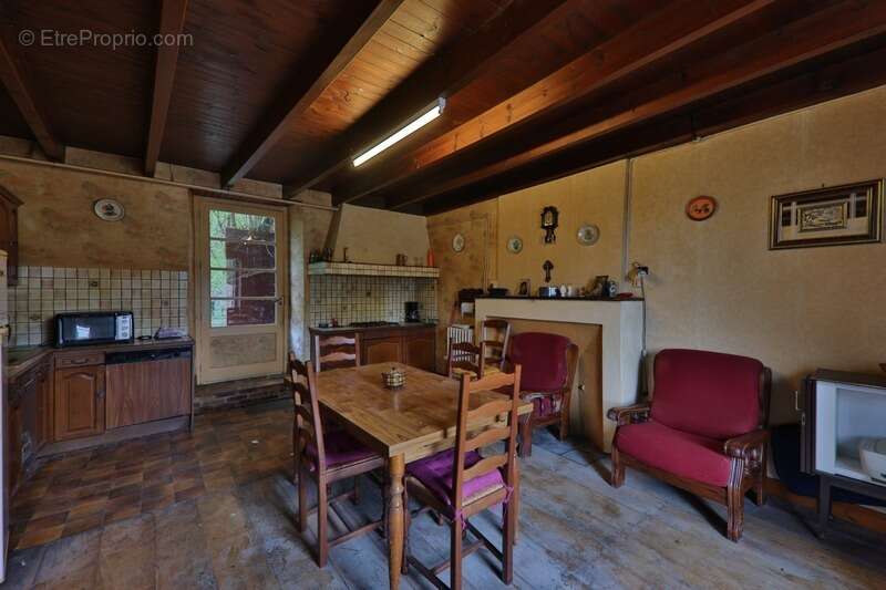 Maison à MONTIGNAC-CHARENTE