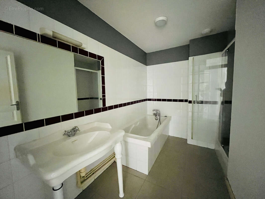 Appartement à CARCASSONNE