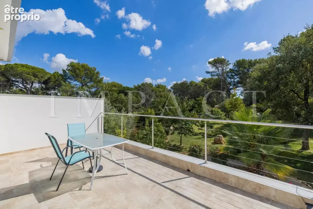 Mouans-Sartoux limite Mougins, Villa contemporaine de 220m2 avec piscine à vendre - photo 20