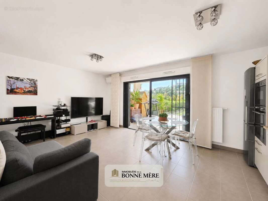 Appartement à MARSEILLE-16E