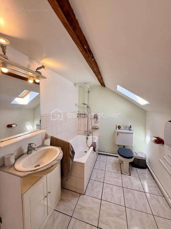 Appartement à AIX-LES-BAINS