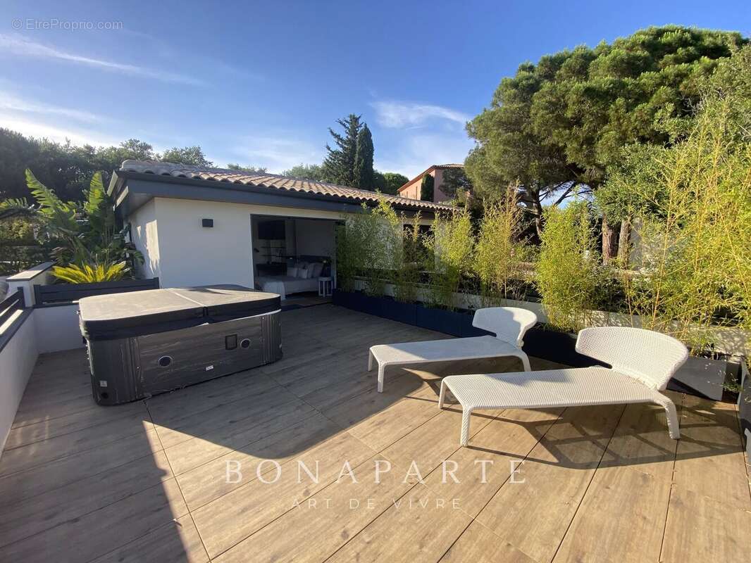 Sainte-maxime - jolie villa contemporaine de 230m² - a pieds de la plage de la nartelle - photo 10