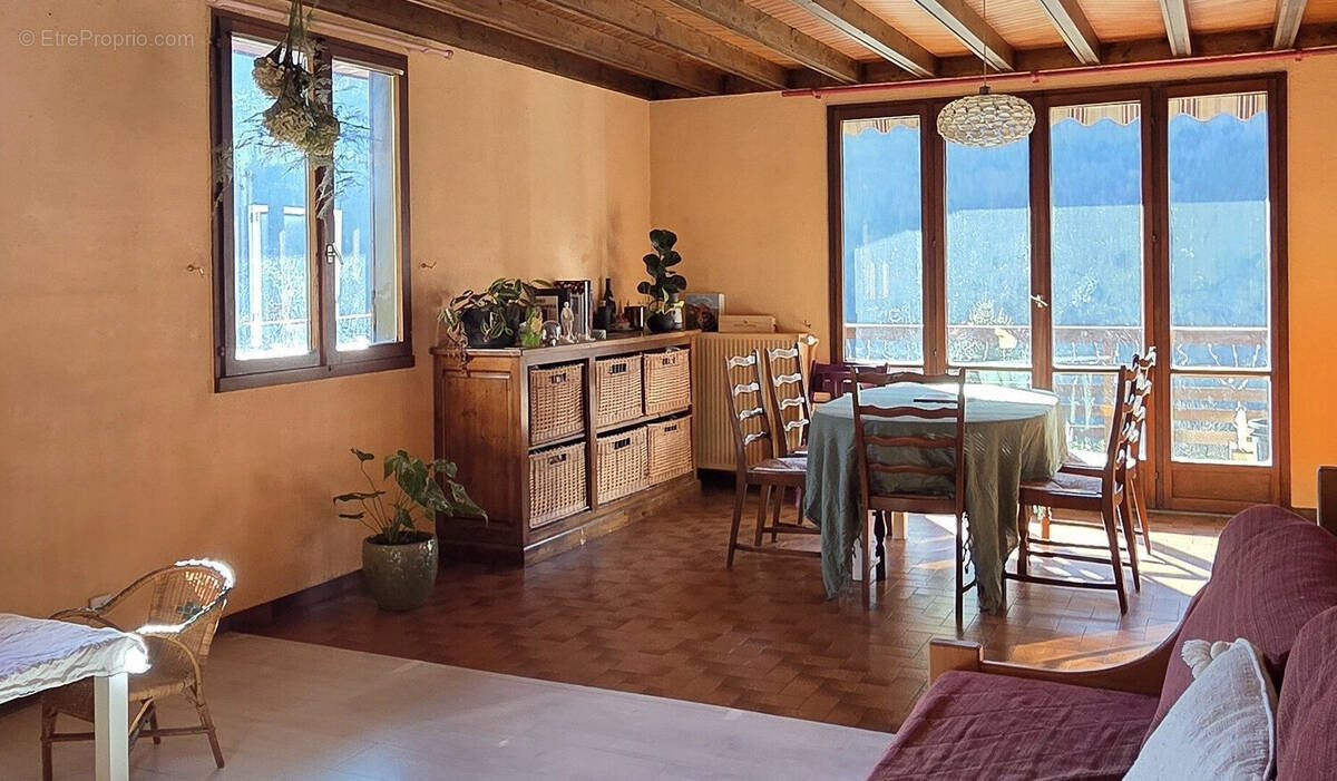 Maison à ALLEVES