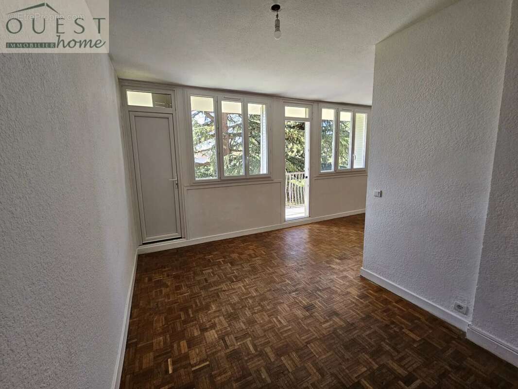 Appartement à LYON-9E