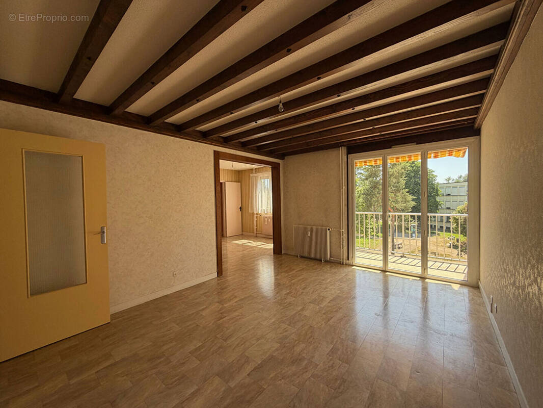 Appartement à LONS-LE-SAUNIER