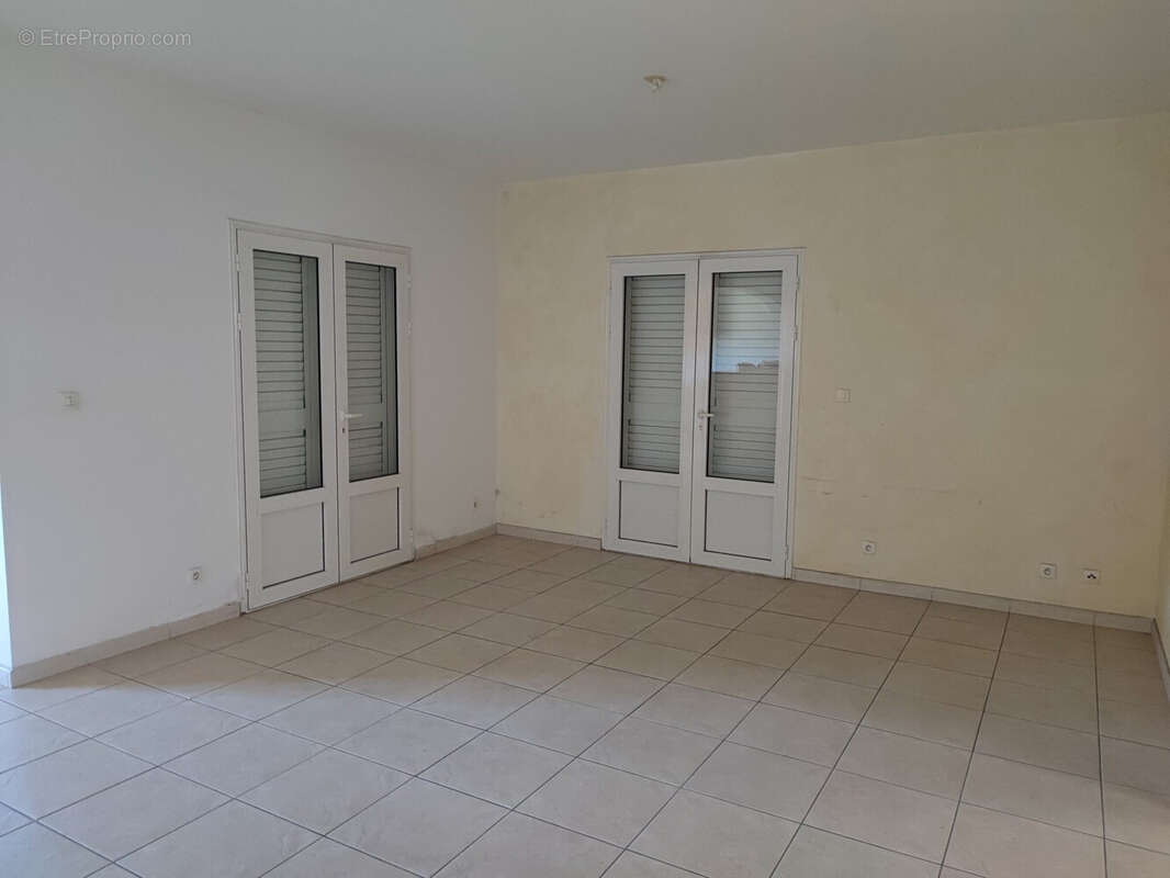 Maison 148 m² à Saint-Andre  - photo 4