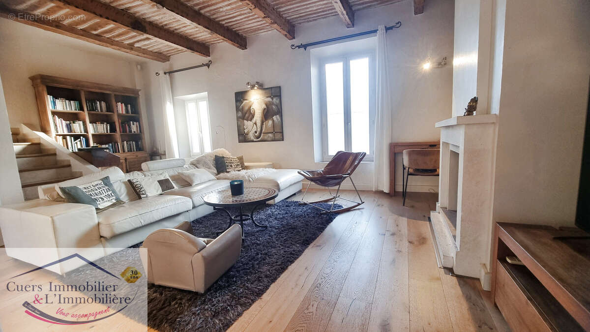Maison à HYERES