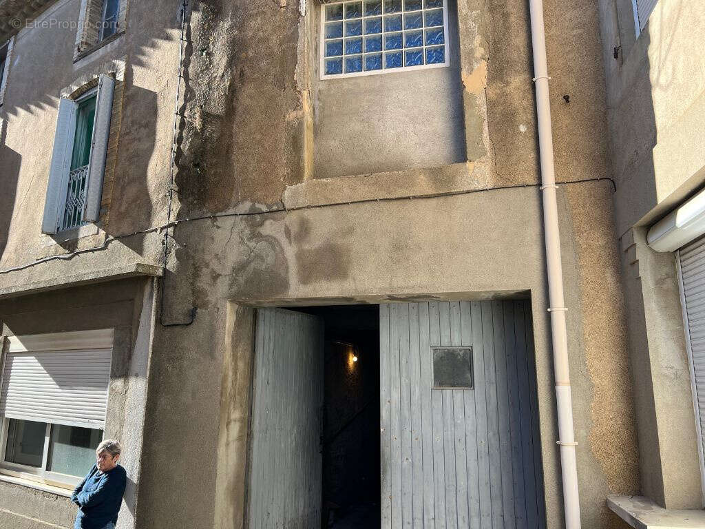 Maison à AZILLE