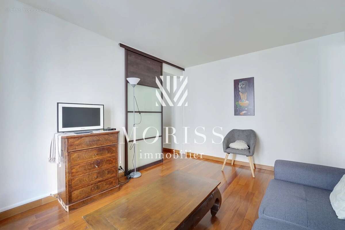 Appartement à PARIS-10E