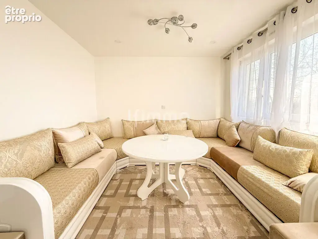Bel Appartement T3/T4 72m² - Rénové, Isolé avec Cave - photo 4