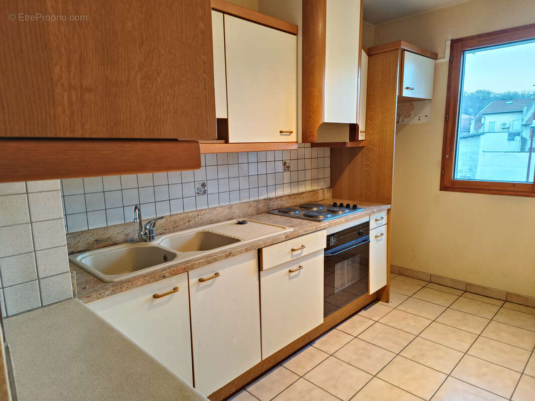 Appartement à LE PEAGE-DE-ROUSSILLON