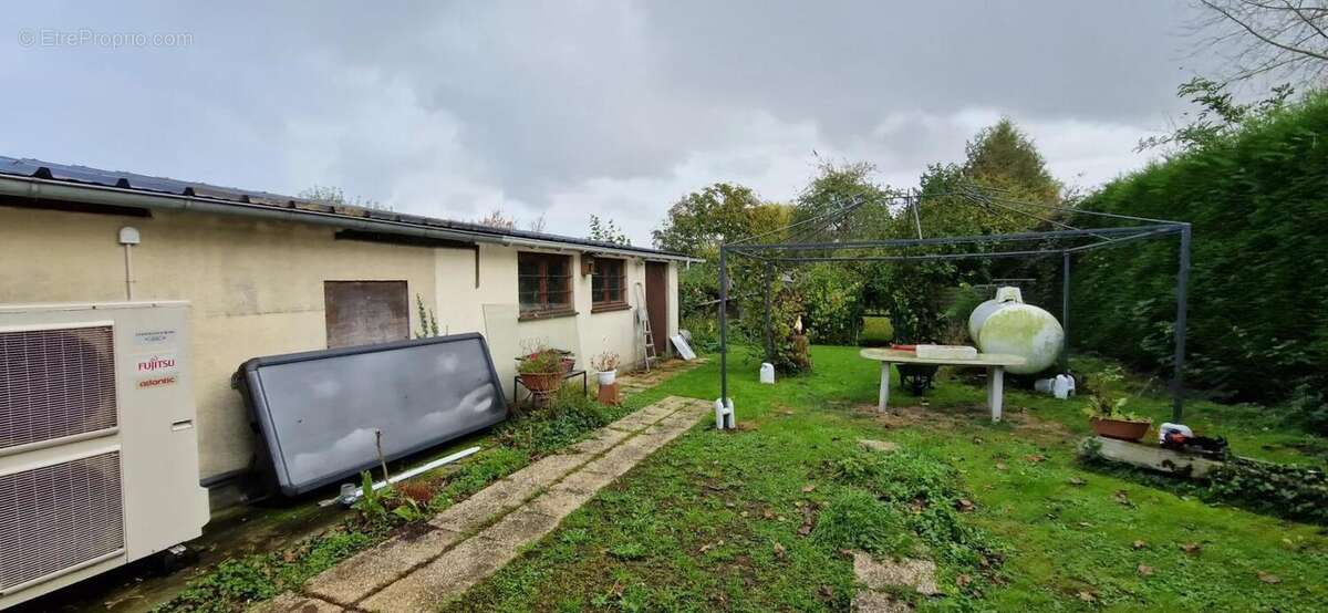 Maison à GRANDVILLIERS