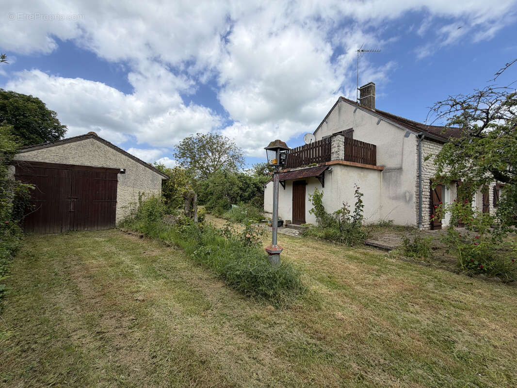 Maison à MAGNANVILLE