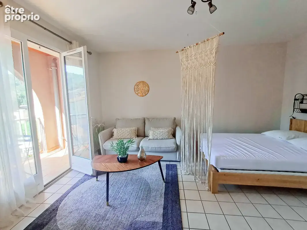 Vals-les-bains - appartement t1 avec balcon - photo 4