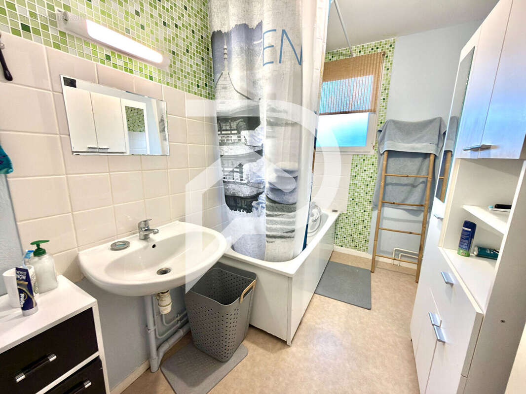 Maison à NEUILLY-SUR-SUIZE