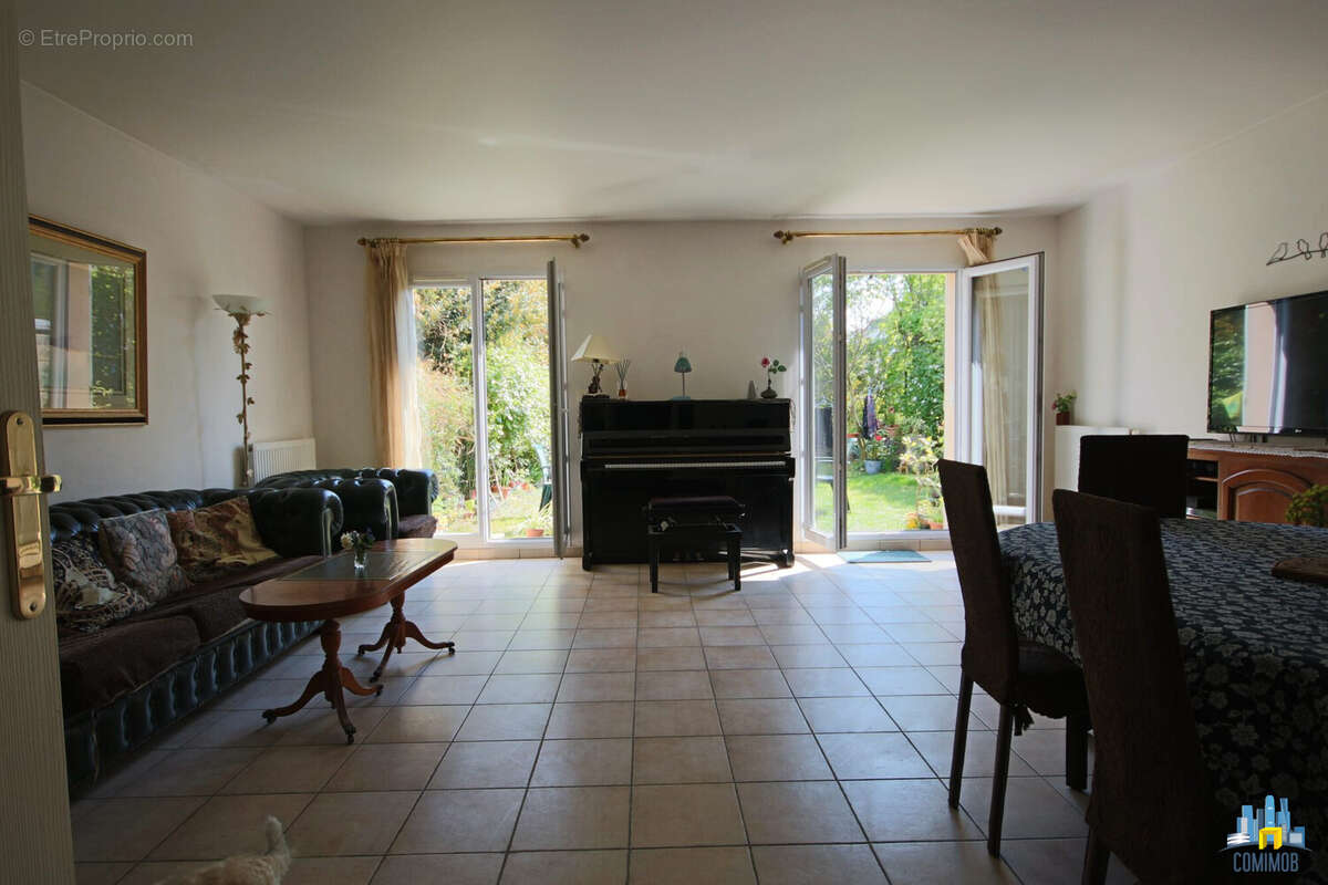 Maison à CARRIERES-SUR-SEINE