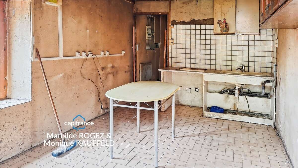 Immeuble à vendre SAINT MARTIN DES OLMES (63) 4 appartements avec 1,2 hectare de terrain - photo 25