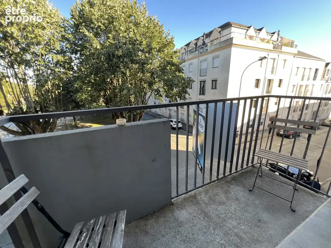 Appartement T3 de 69 m2   Hyper centre La Roche-sur-Yon   2 balcons   Cave - photo 6