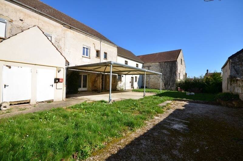Appartement à ROMENY-SUR-MARNE