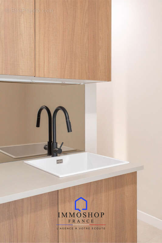 Appartement à MARSEILLE-6E