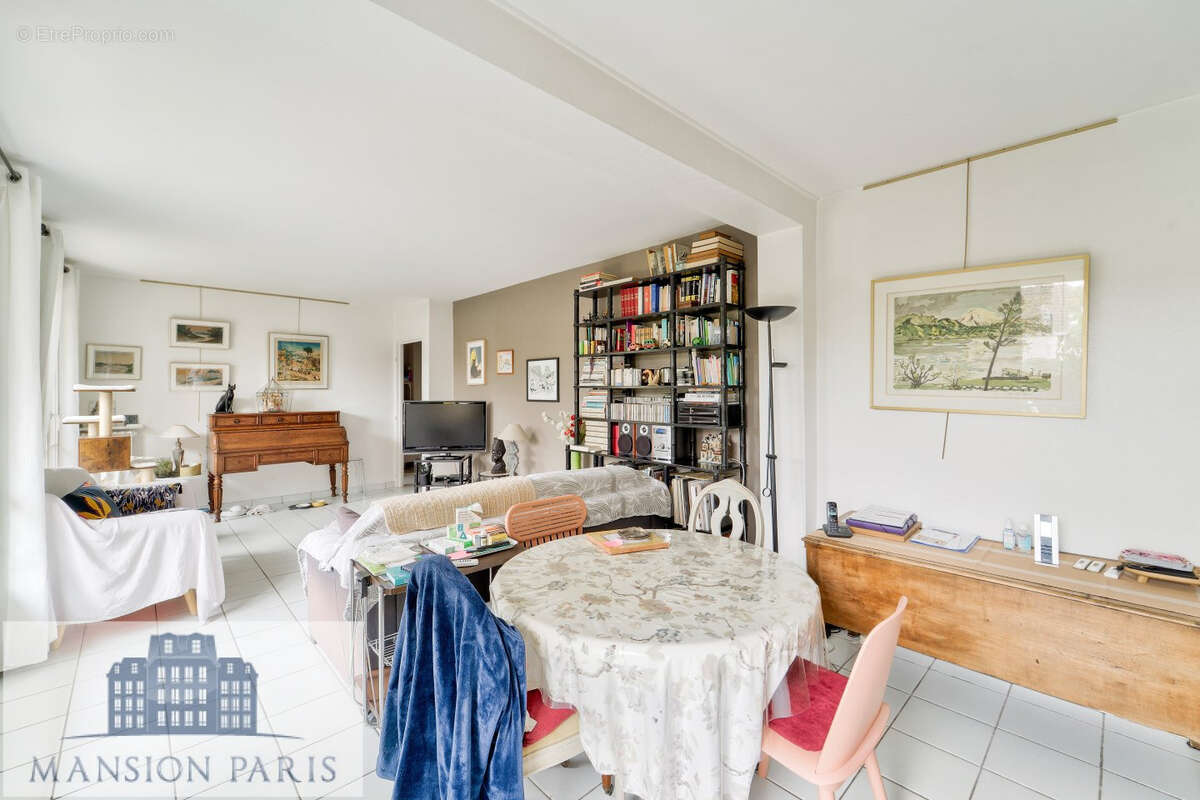 Appartement à SAINT-MAUR-DES-FOSSES