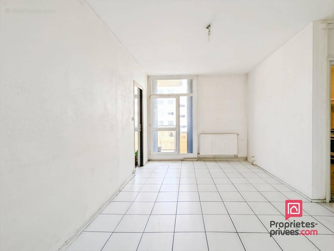 Appartement à LYON-8E