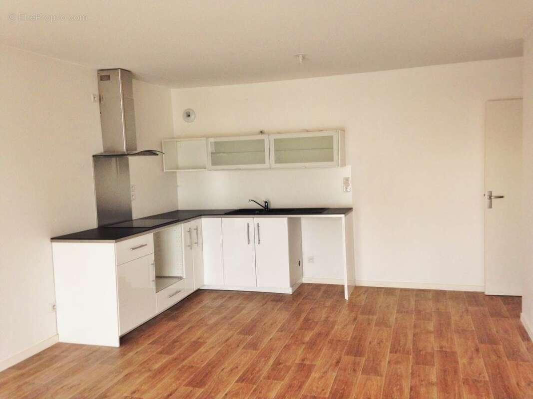 Appartement 63 m² à Venissieux  - photo 2
