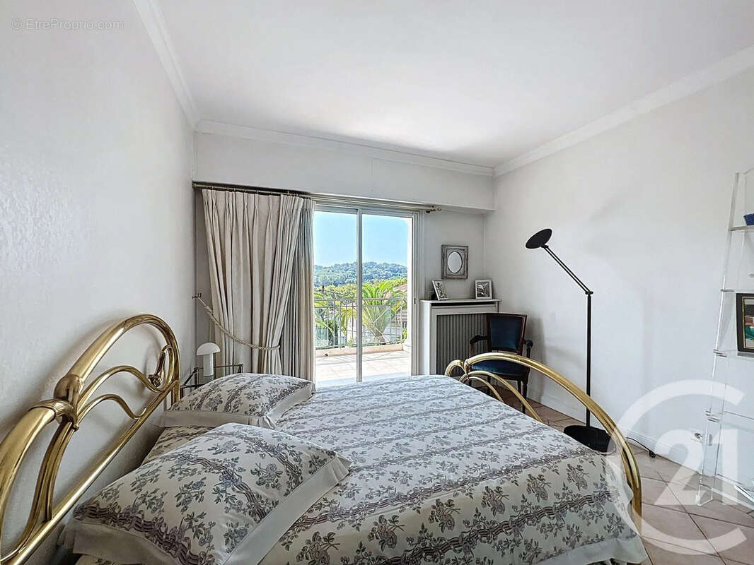 Maison à MOUGINS
