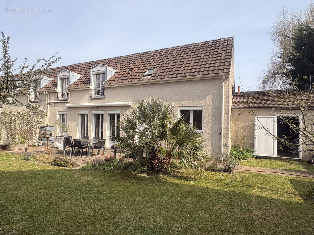 Maison à ERAGNY