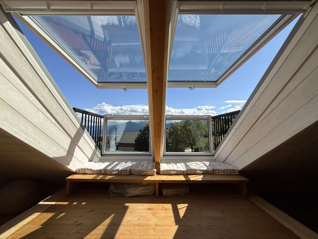 Maison à PERS-JUSSY